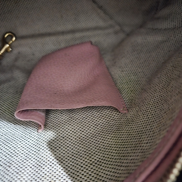 Dooney & Bourke Light Pink Leather Crossbody/Shoulder Bag - Picture 4 of 14